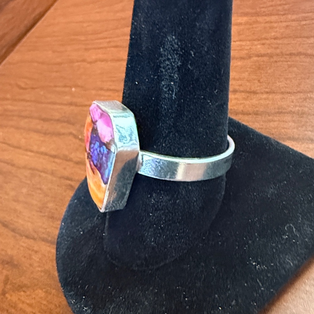 New Spiny Oyster Turquoise & 925 Sterling Silver Coffin Ring - size 10.5 - Picture 3 of 6